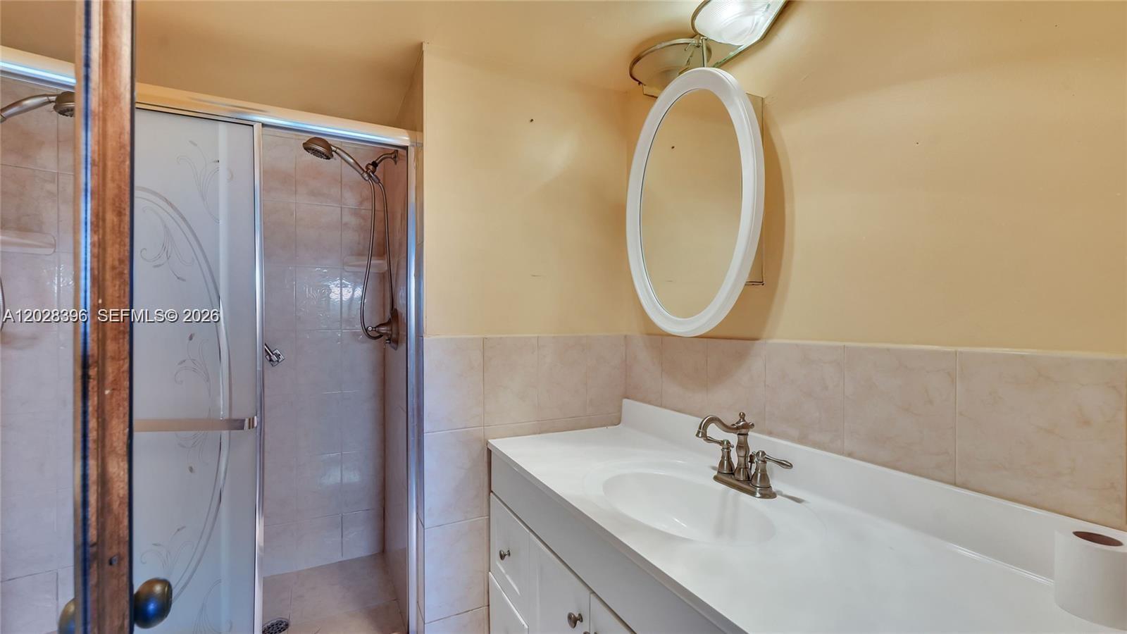 2811 N Pine Island Road 302 Property Photo 17