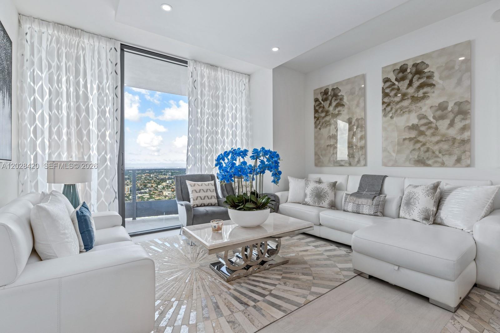 1000 Brickell Plaza Ph6006 Property Photo 2