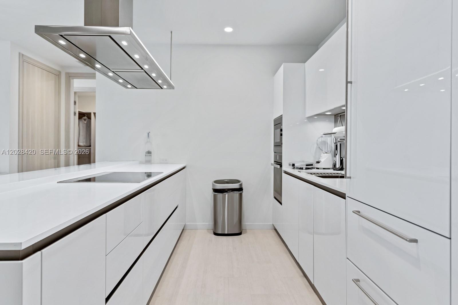 1000 Brickell Plaza Ph6006 Property Photo 7