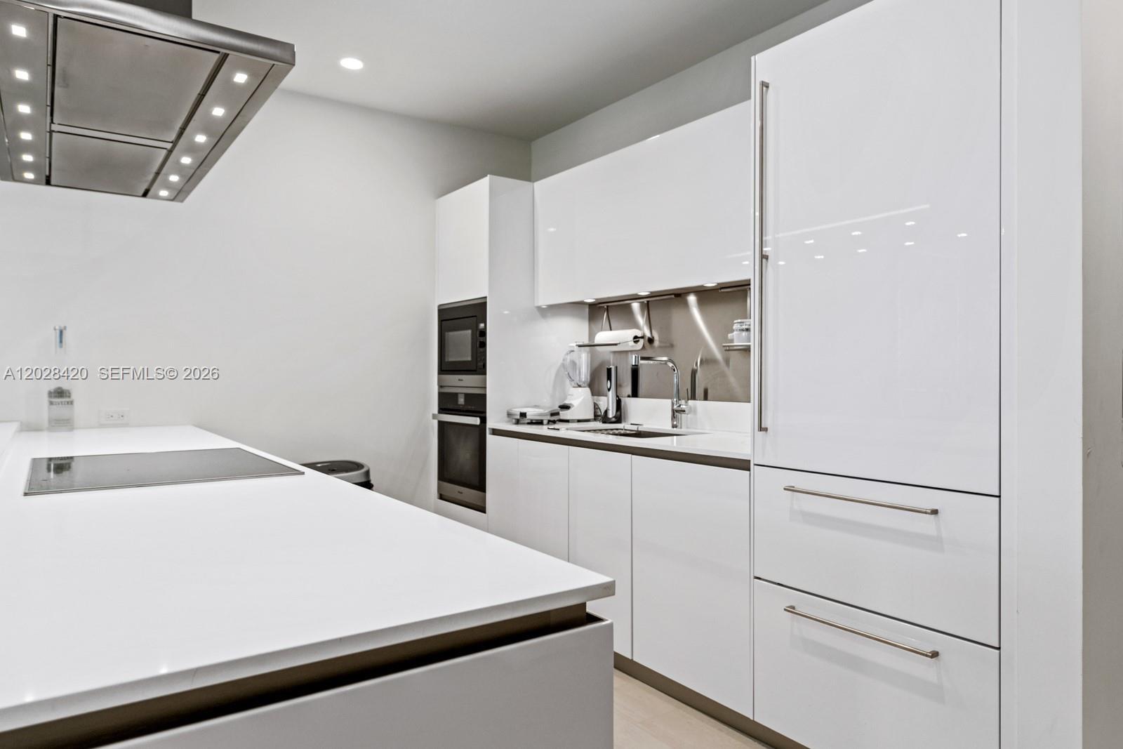 1000 Brickell Plaza Ph6006 Property Photo 8