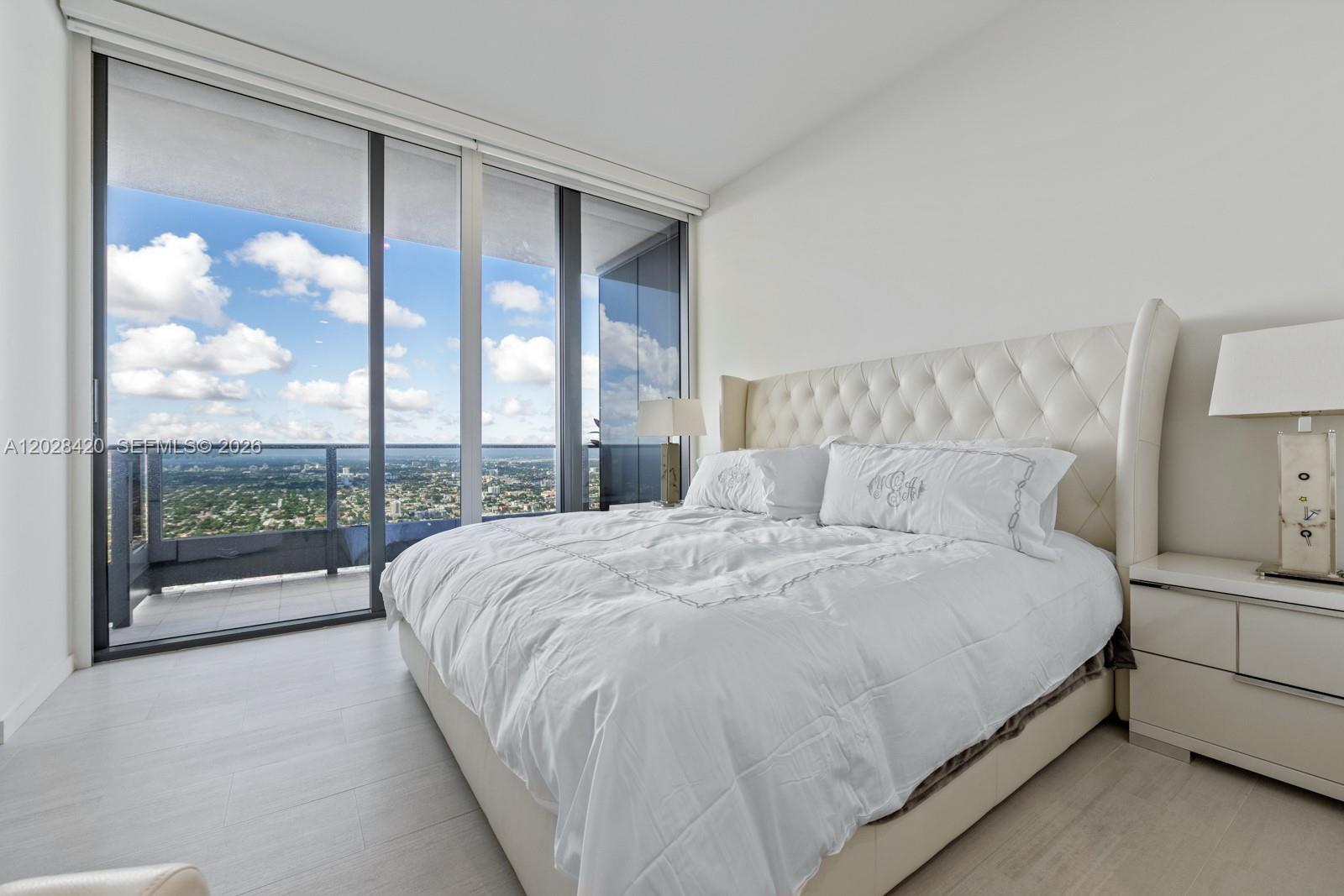 1000 Brickell Plaza Ph6006 Property Photo 13
