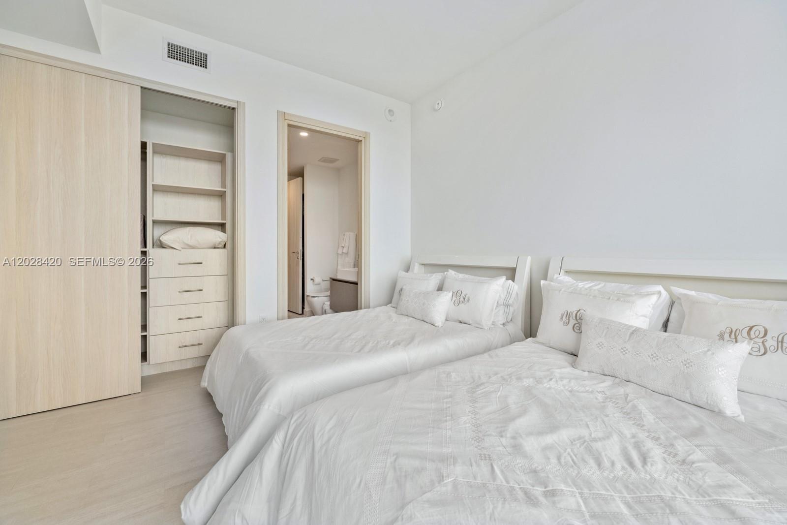 1000 Brickell Plaza Ph6006 Property Photo 19