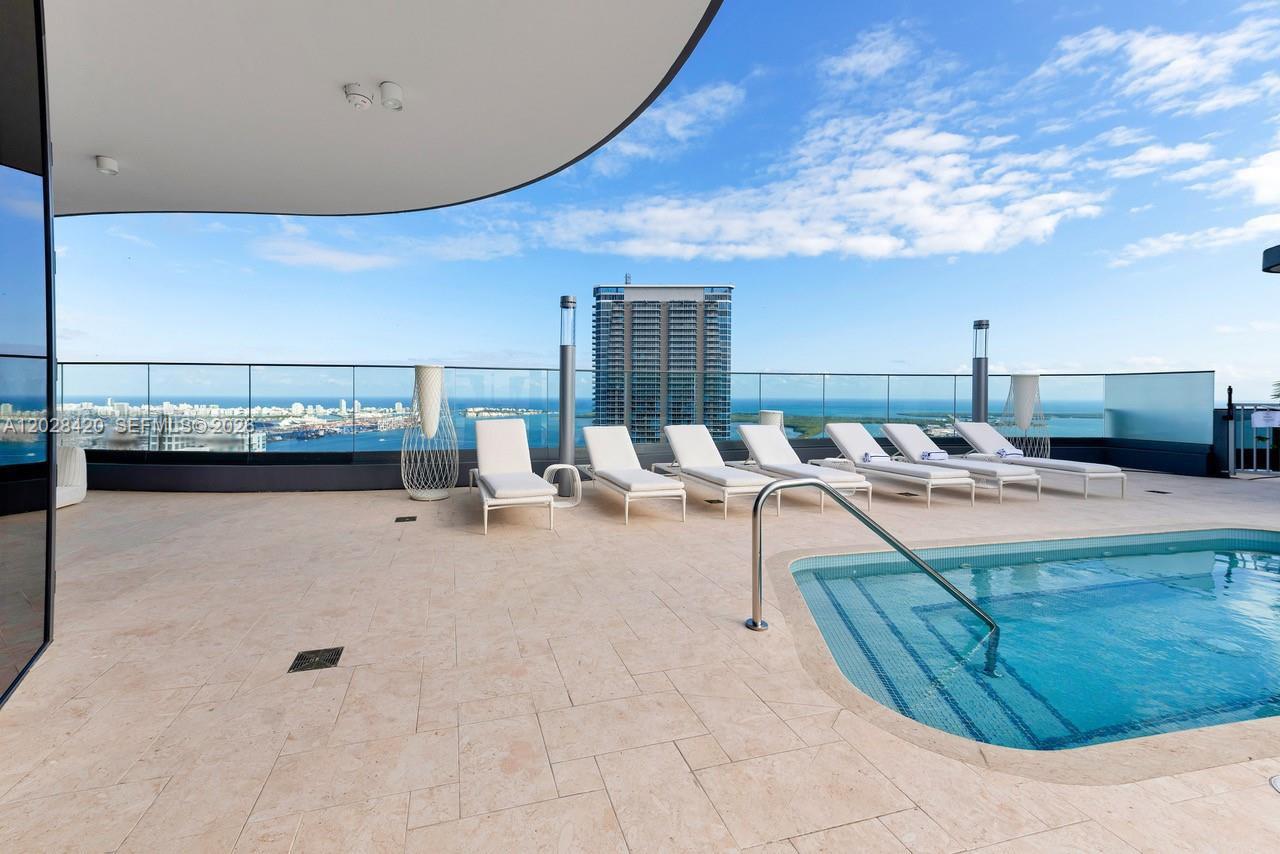 1000 Brickell Plaza Ph6006 Property Photo 36