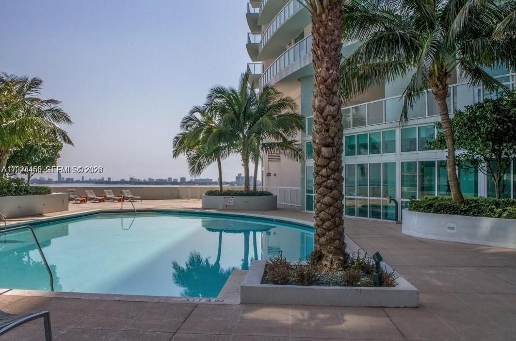 1900 N Bayshore Drive 2415 Property Photo 2