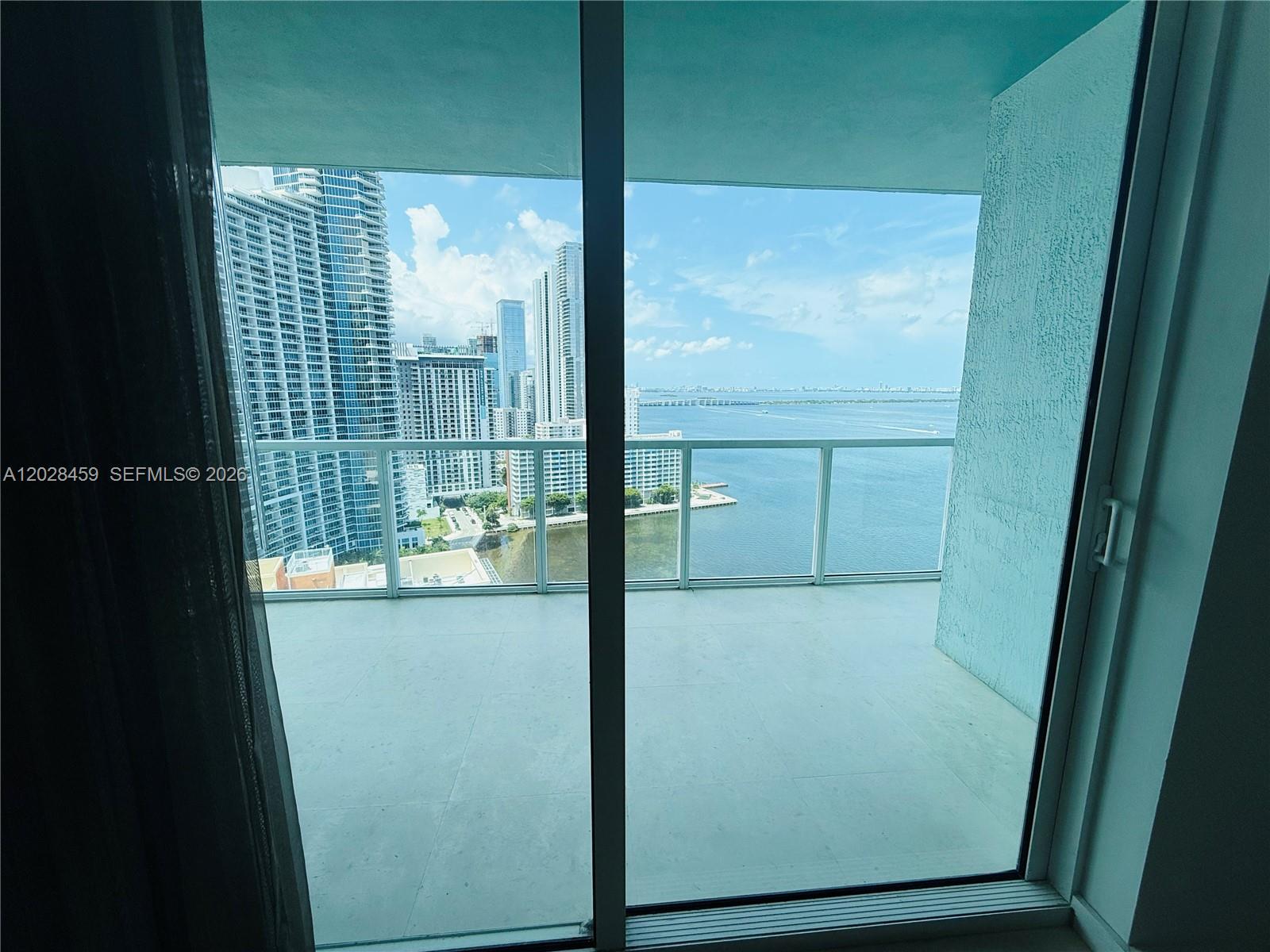 1900 N Bayshore Drive 2415 Property Photo 11