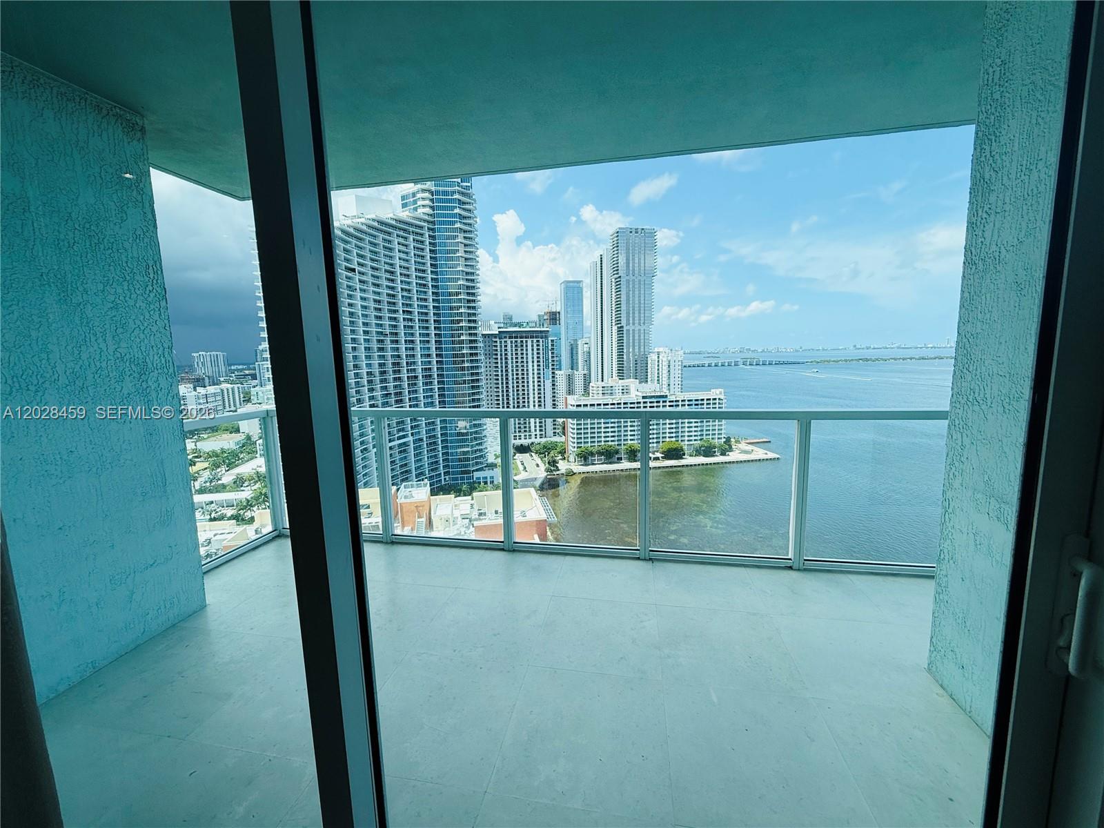 1900 N Bayshore Drive 2415 Property Photo 12