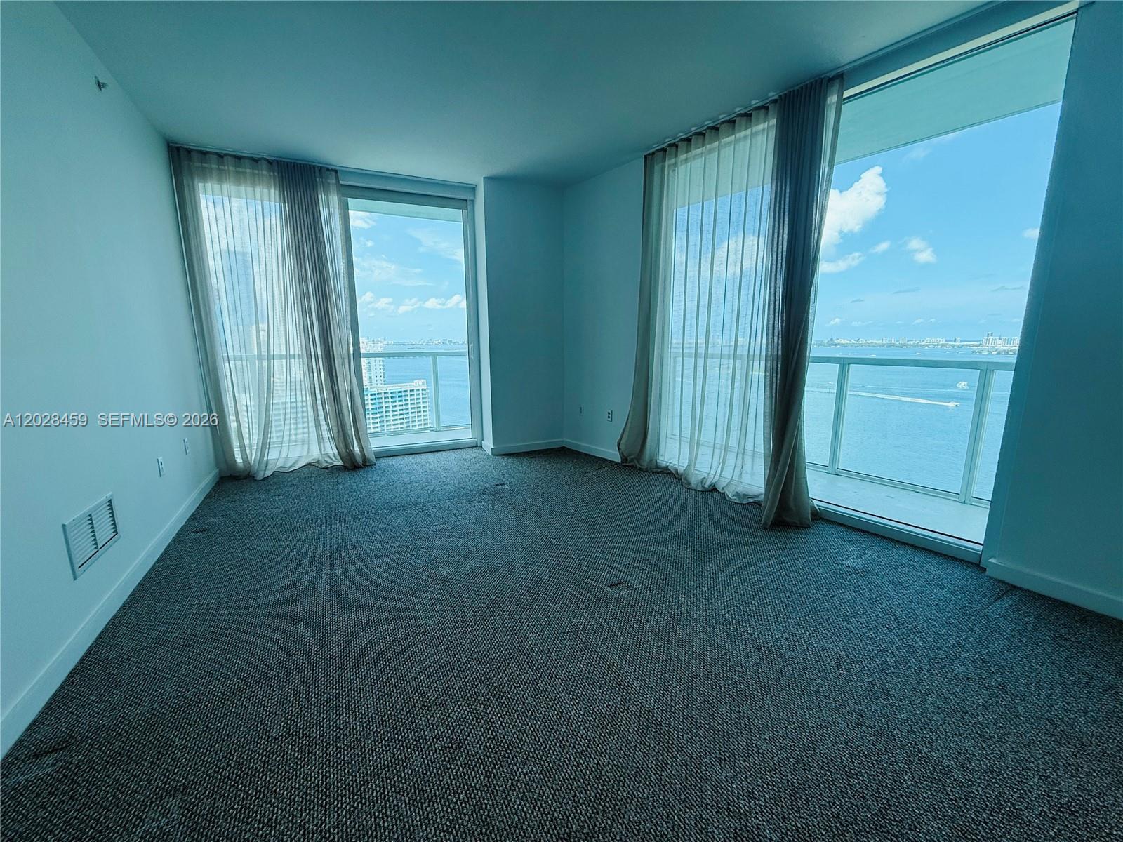 1900 N Bayshore Drive 2415 Property Photo 15