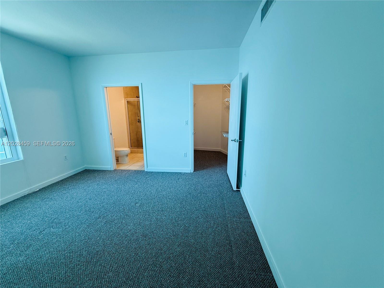 1900 N Bayshore Drive 2415 Property Photo 19
