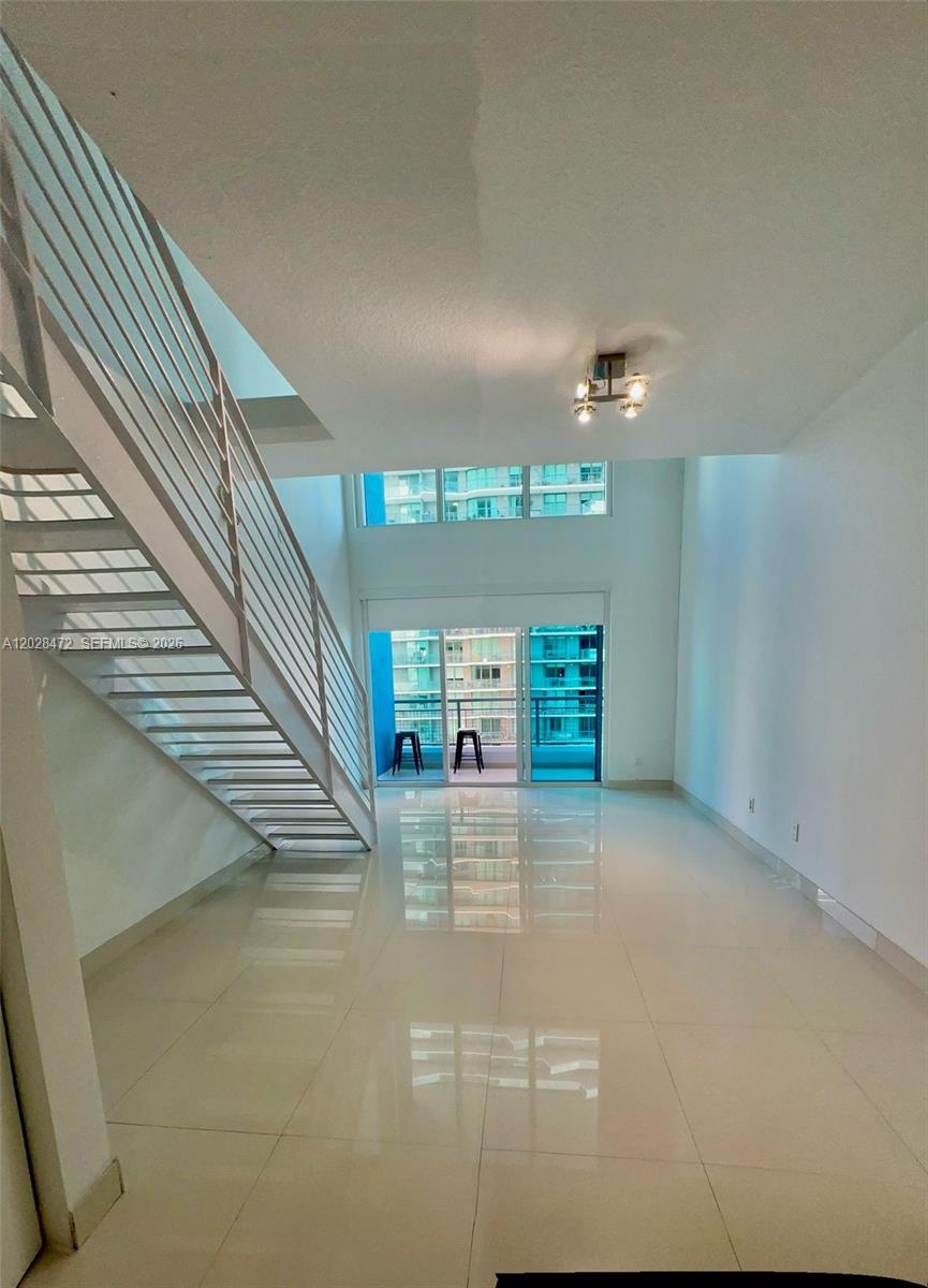 A12028472 Property Photo 6