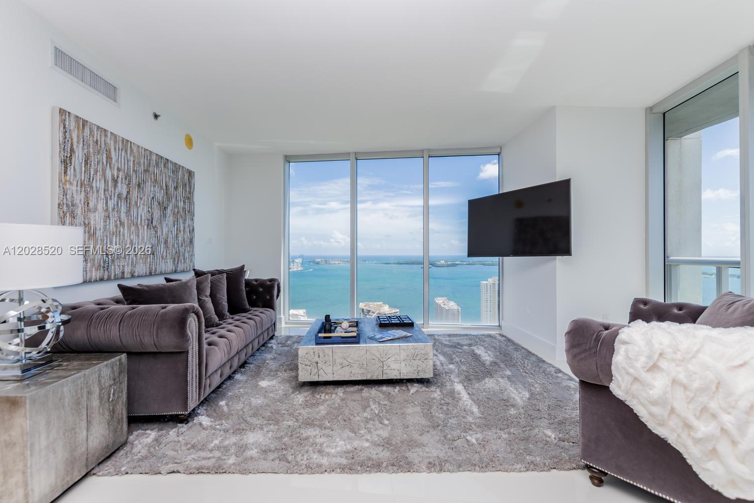 495 Brickell Avenue 4901 Property Photo 3