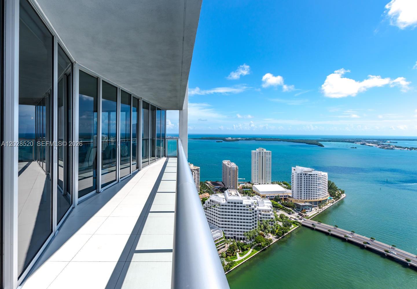 495 Brickell Avenue 4901 Property Photo 7