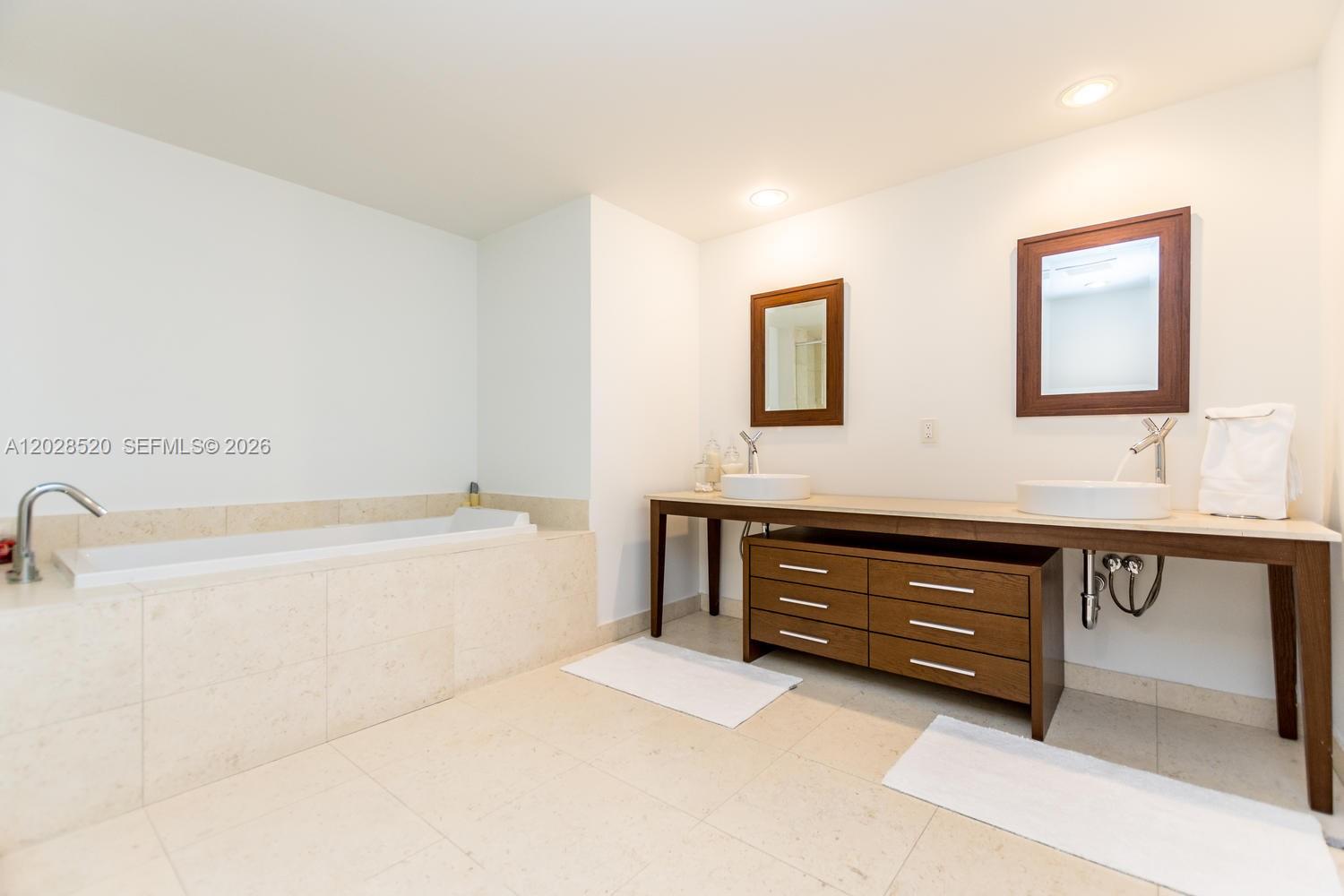495 Brickell Avenue 4901 Property Photo 19