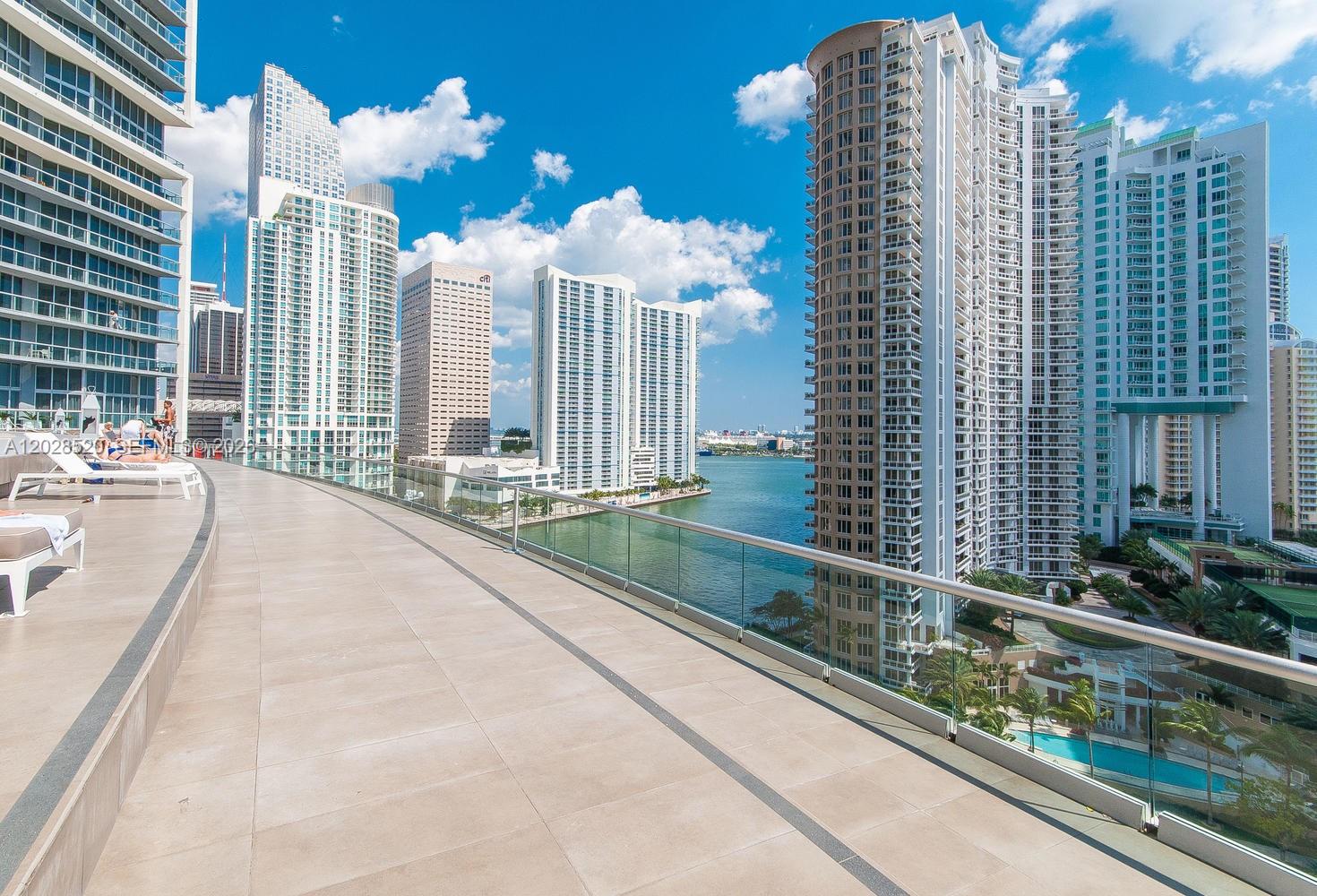 495 Brickell Avenue 4901 Property Photo 27