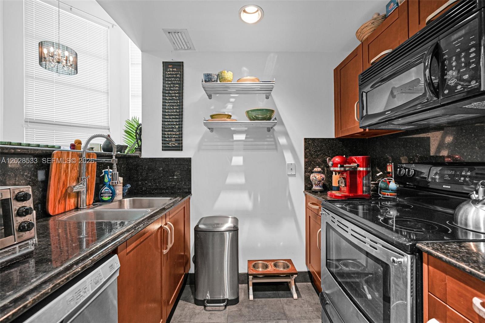 7728 Collins Avenue 5 Property Photo 14