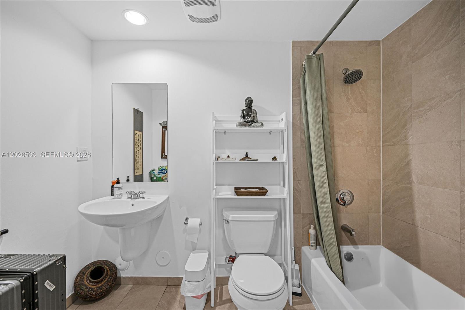 7728 Collins Avenue 5 Property Photo 17