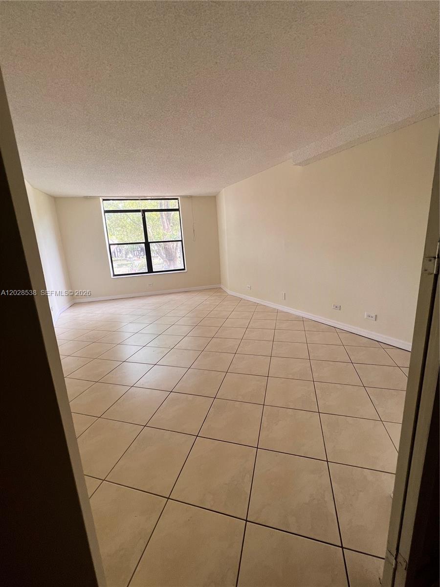3760 Inverrary Drive 2a Property Photo 10