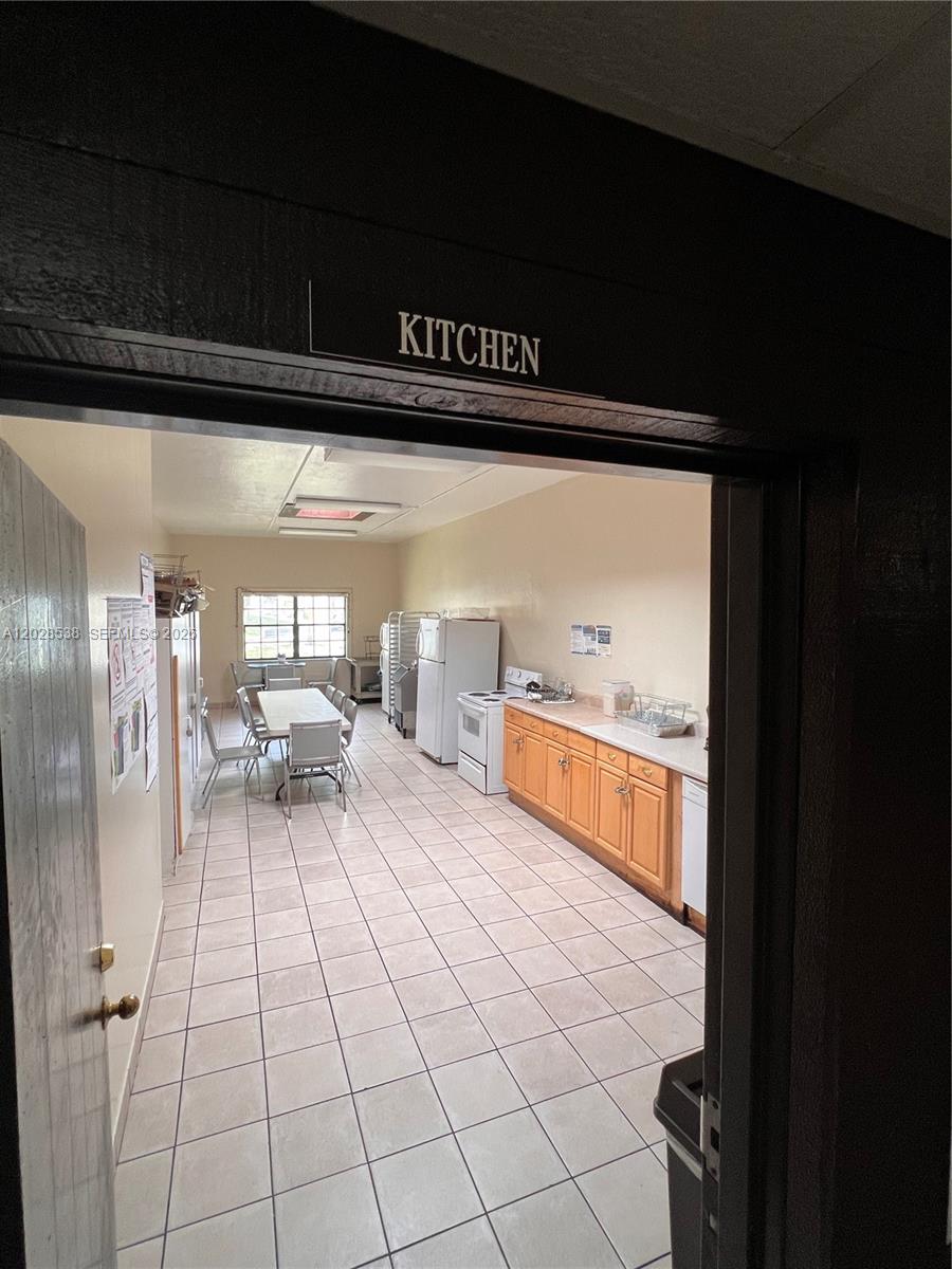 3760 Inverrary Drive 2a Property Photo 20