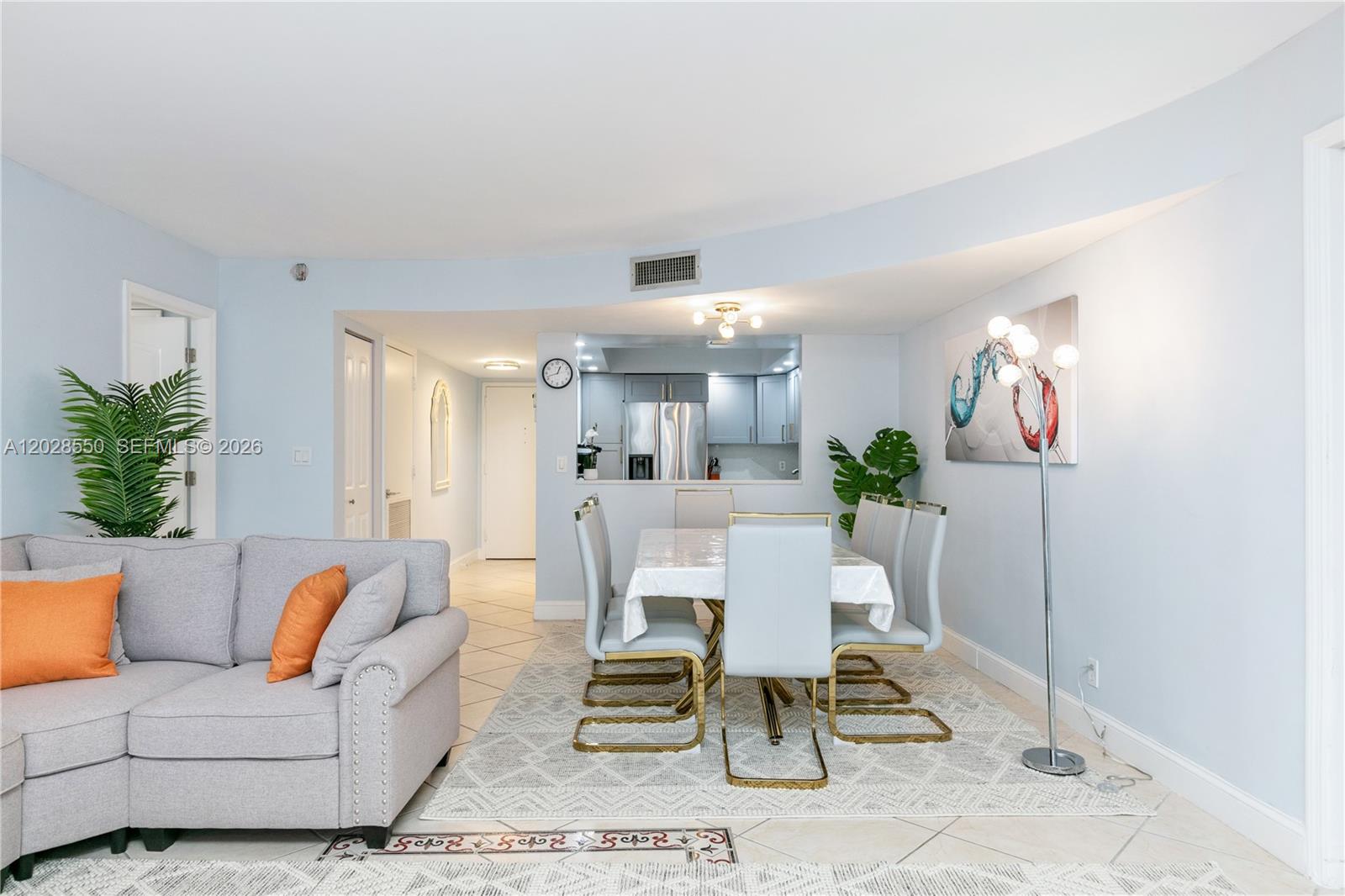 2401 S Ocean Drive 404 Property Photo 5