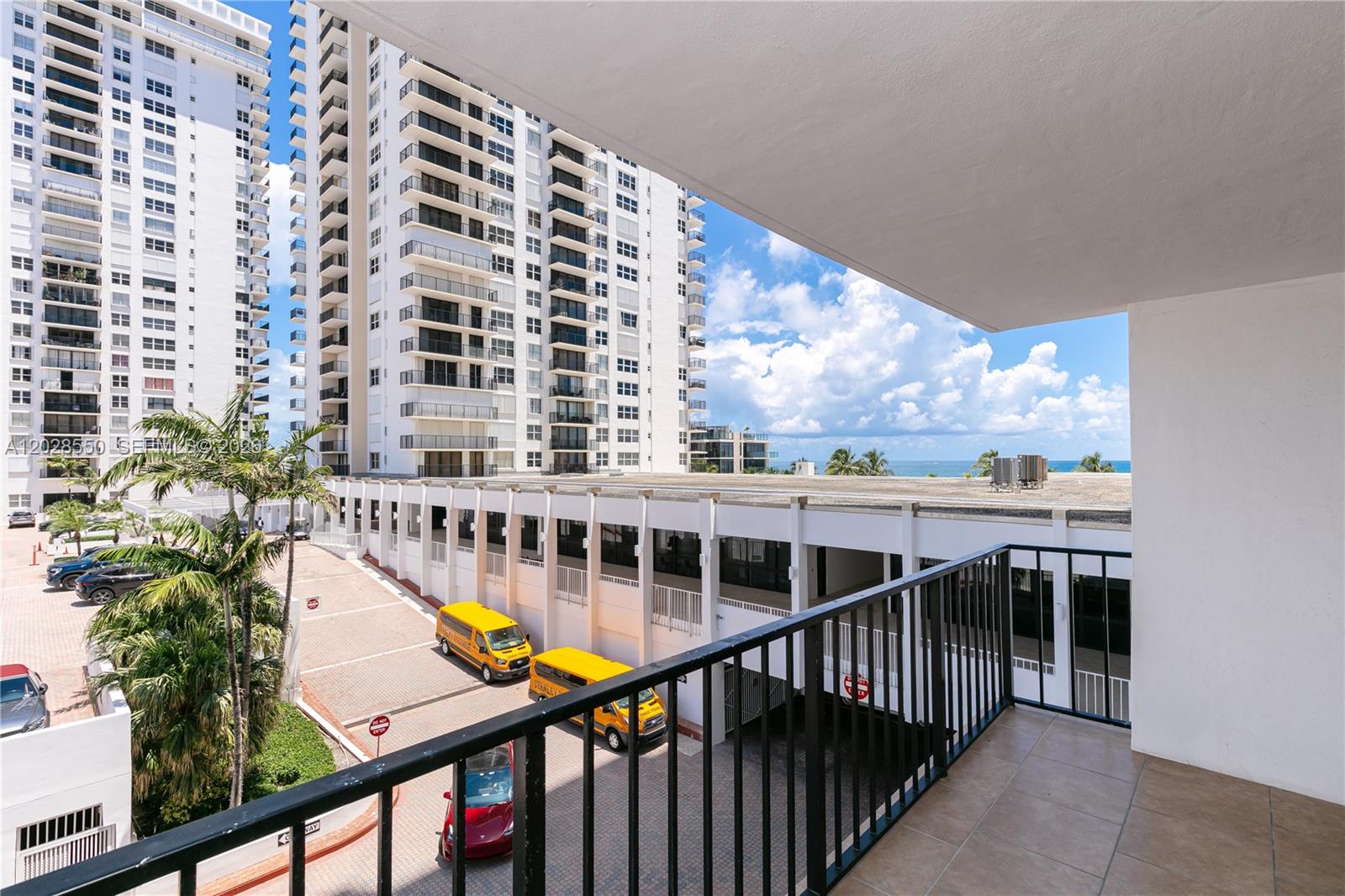 2401 S Ocean Drive 404 Property Photo 23
