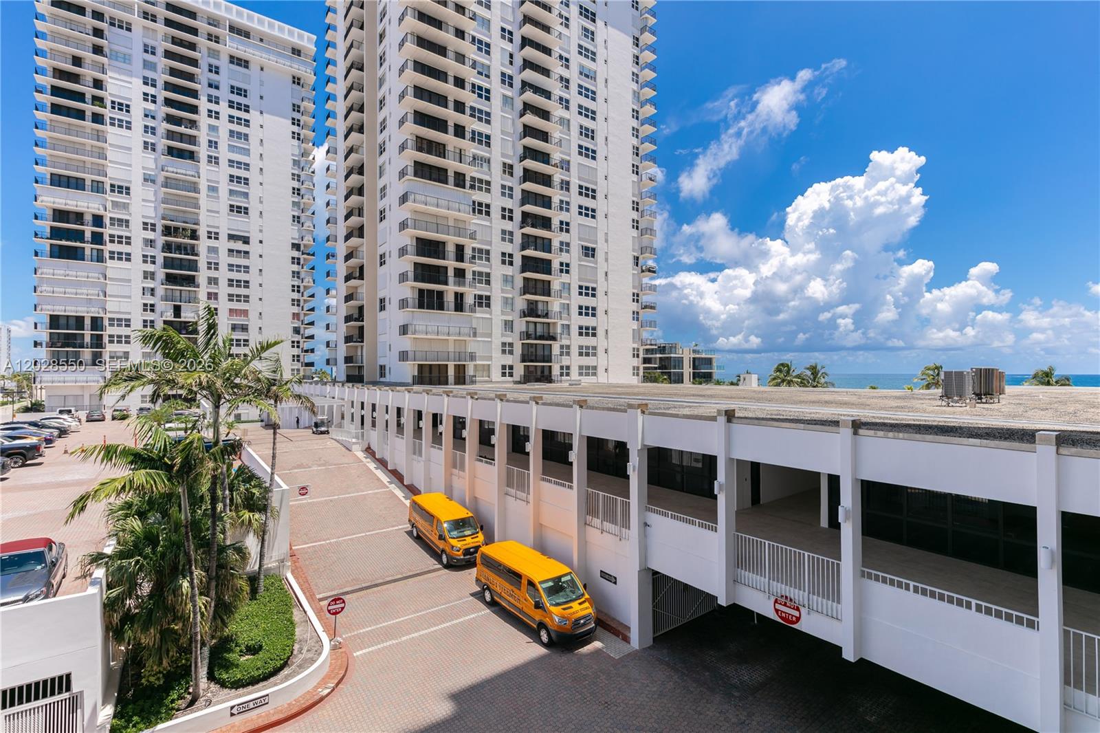 2401 S Ocean Drive 404 Property Photo 25