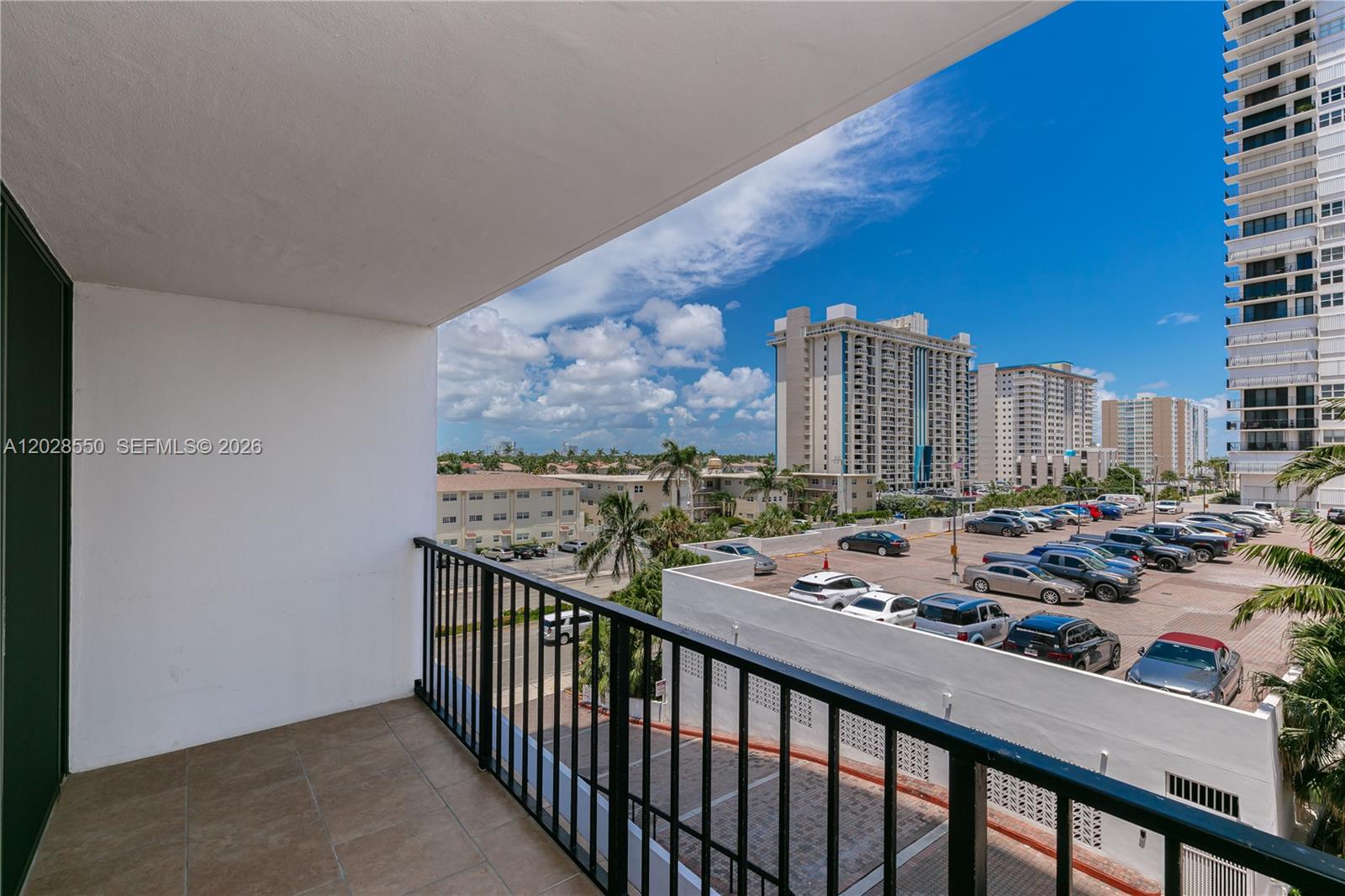 2401 S Ocean Drive 404 Property Photo 28