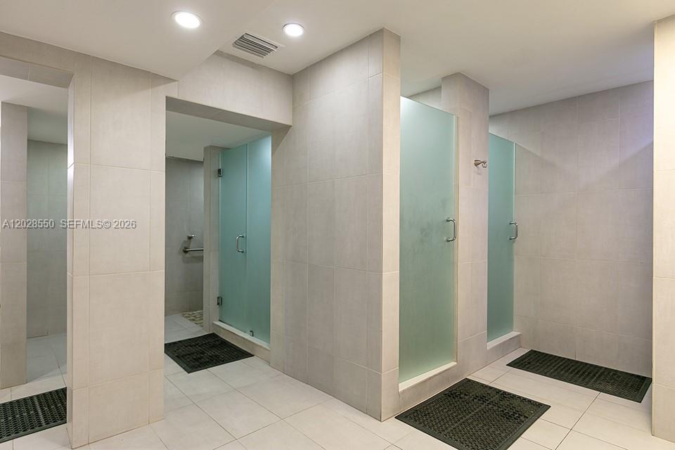 2401 S Ocean Drive 404 Property Photo 39