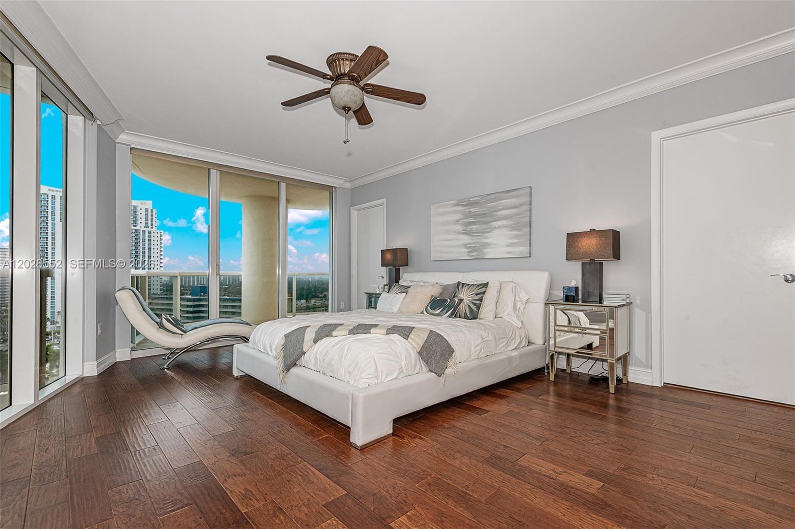 1850 S Ocean Drive 1105 Property Photo 25