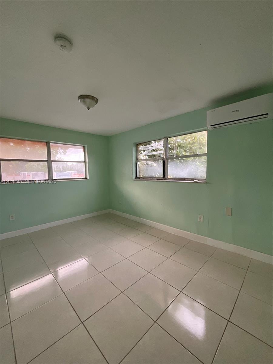 A12028567 Property Photo 6