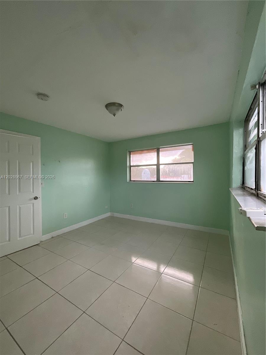 A12028567 Property Photo 8