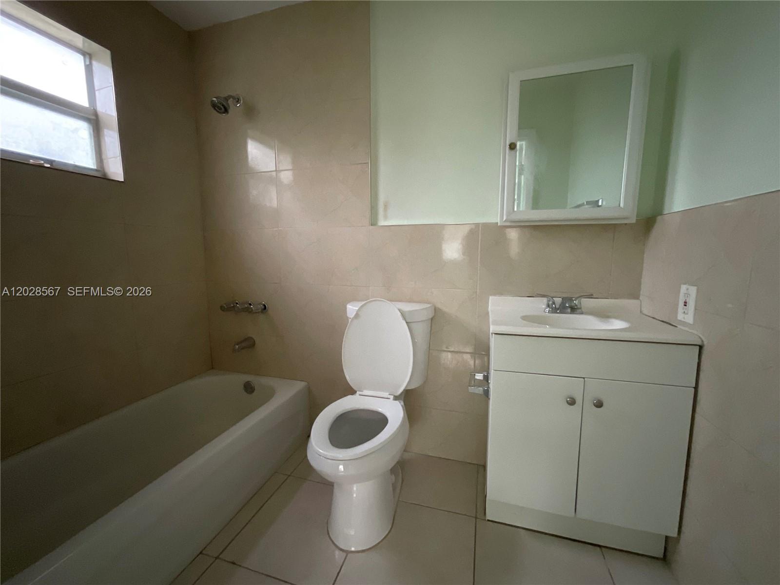 A12028567 Property Photo 10