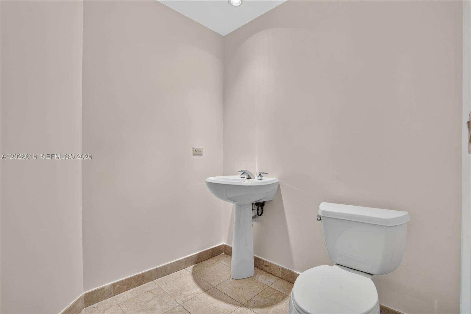 801 Brickell Key Boulevard 906 Property Photo 8