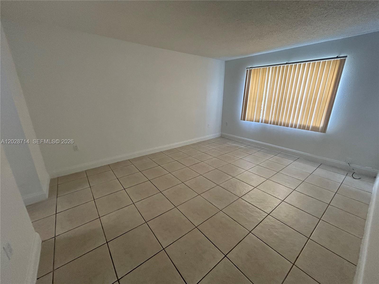 4205 N University Drive 112 Property Photo 13