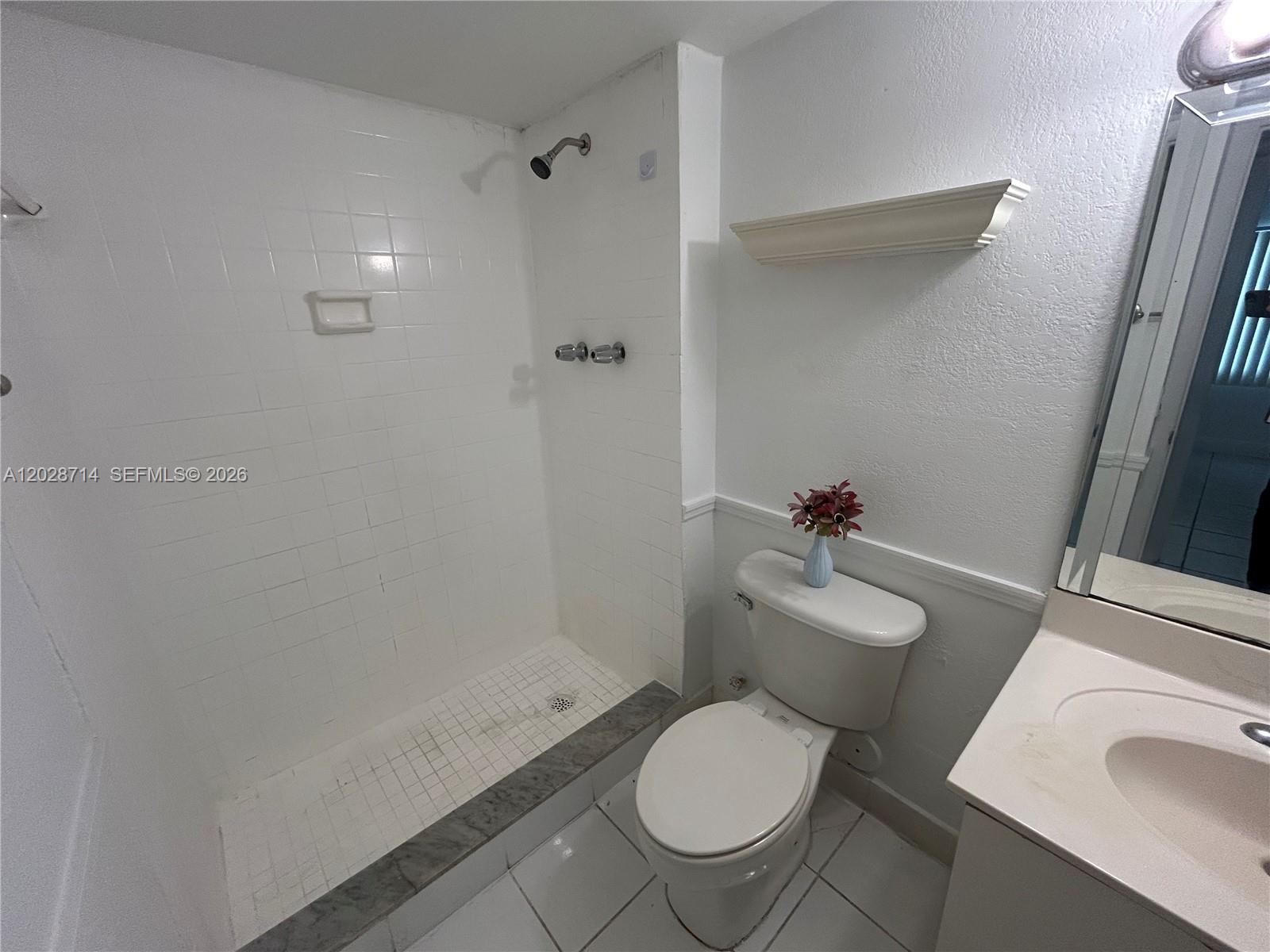 4205 N University Drive 112 Property Photo 15
