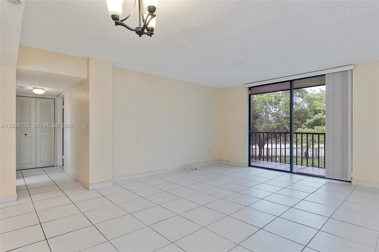 8760 Sw 133rd Ave Road 301 Property Photo 1