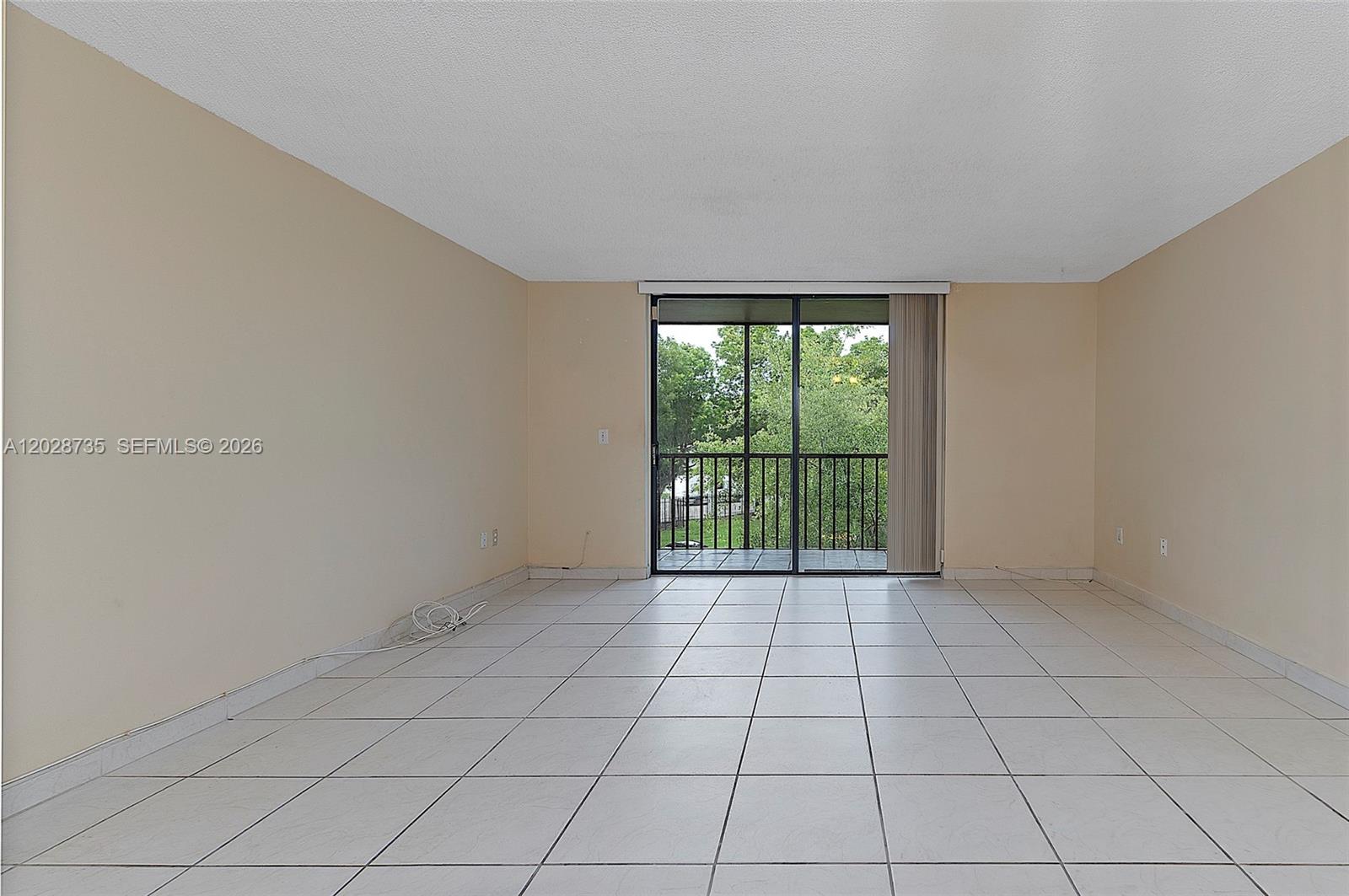 8760 Sw 133rd Ave Road 301 Property Photo 2