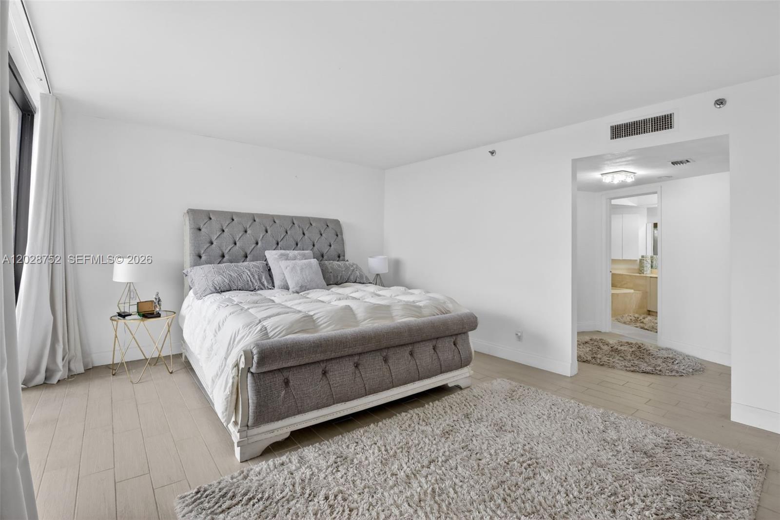 1000 Island Boulevard 503 Property Photo 12