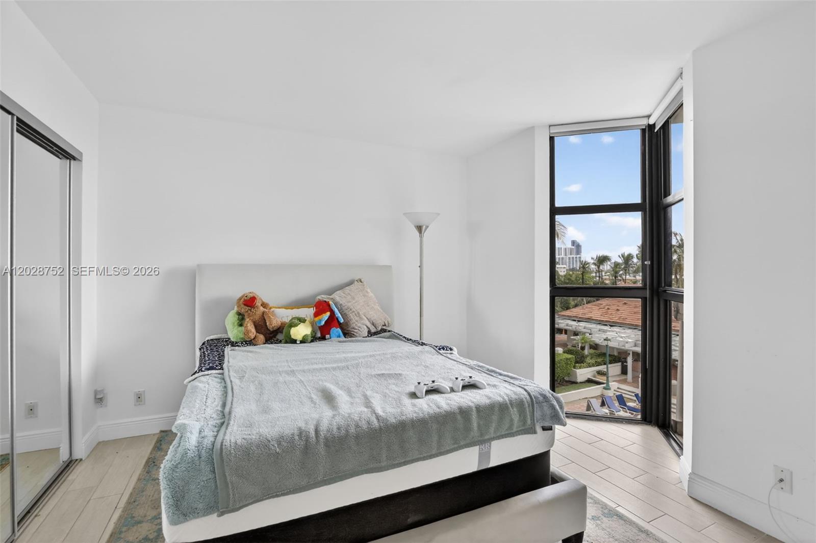 1000 Island Boulevard 503 Property Photo 20