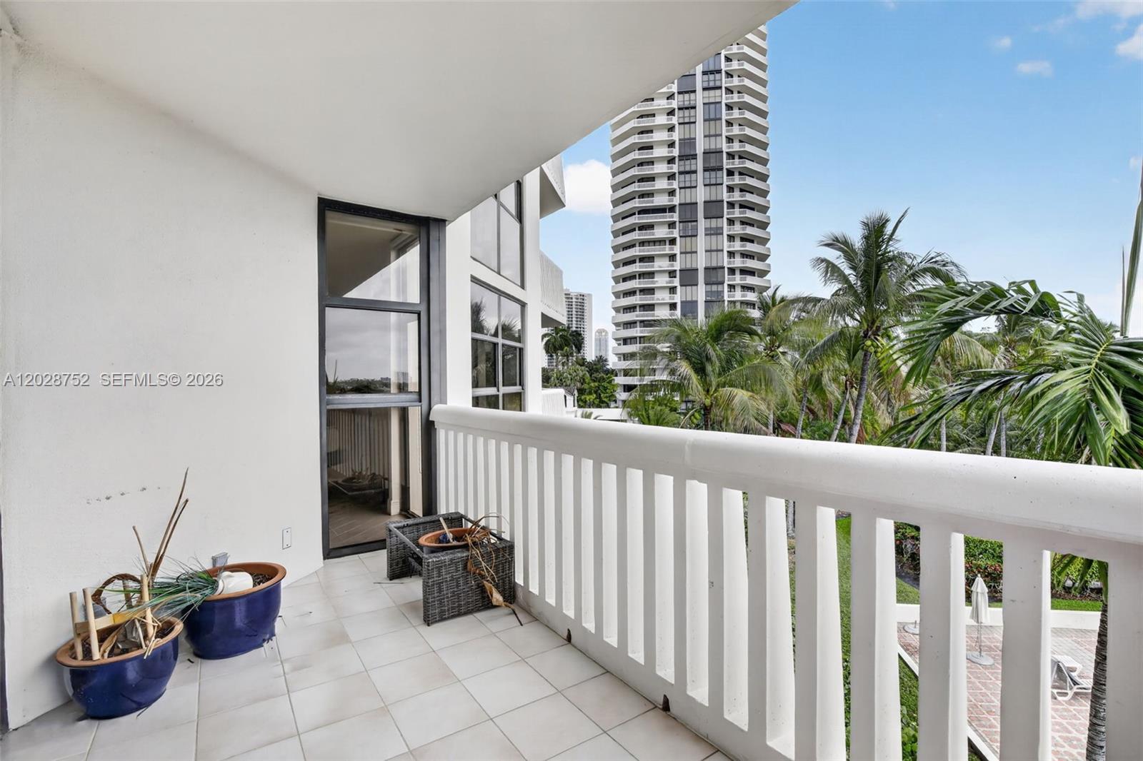 1000 Island Boulevard 503 Property Photo 23