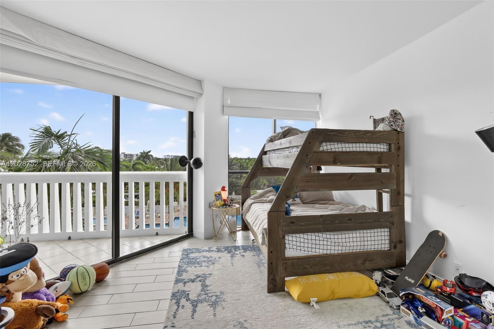 1000 Island Boulevard 503 Property Photo 24