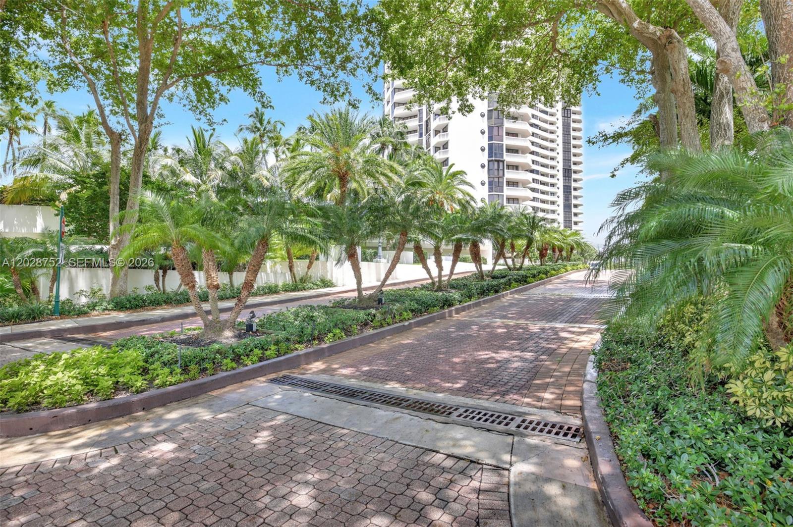 1000 Island Boulevard 503 Property Photo 29