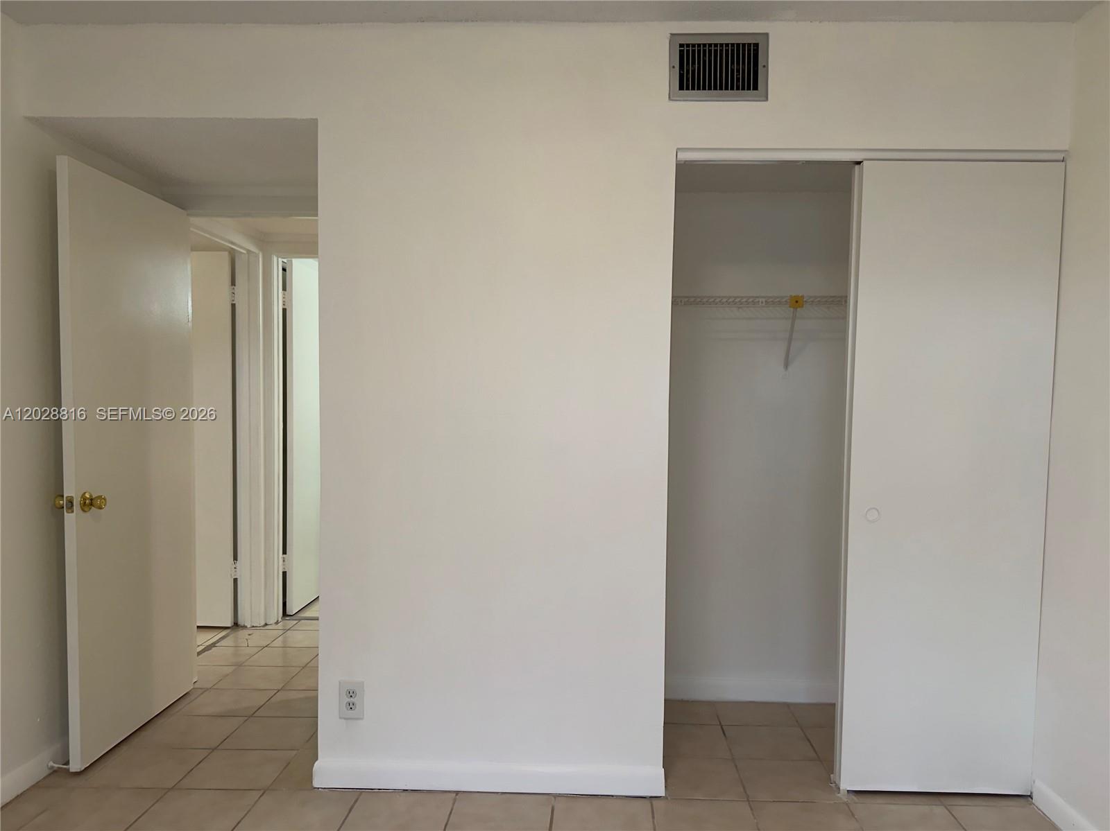 10441 Mahogany Key Circle 106 Property Photo 12