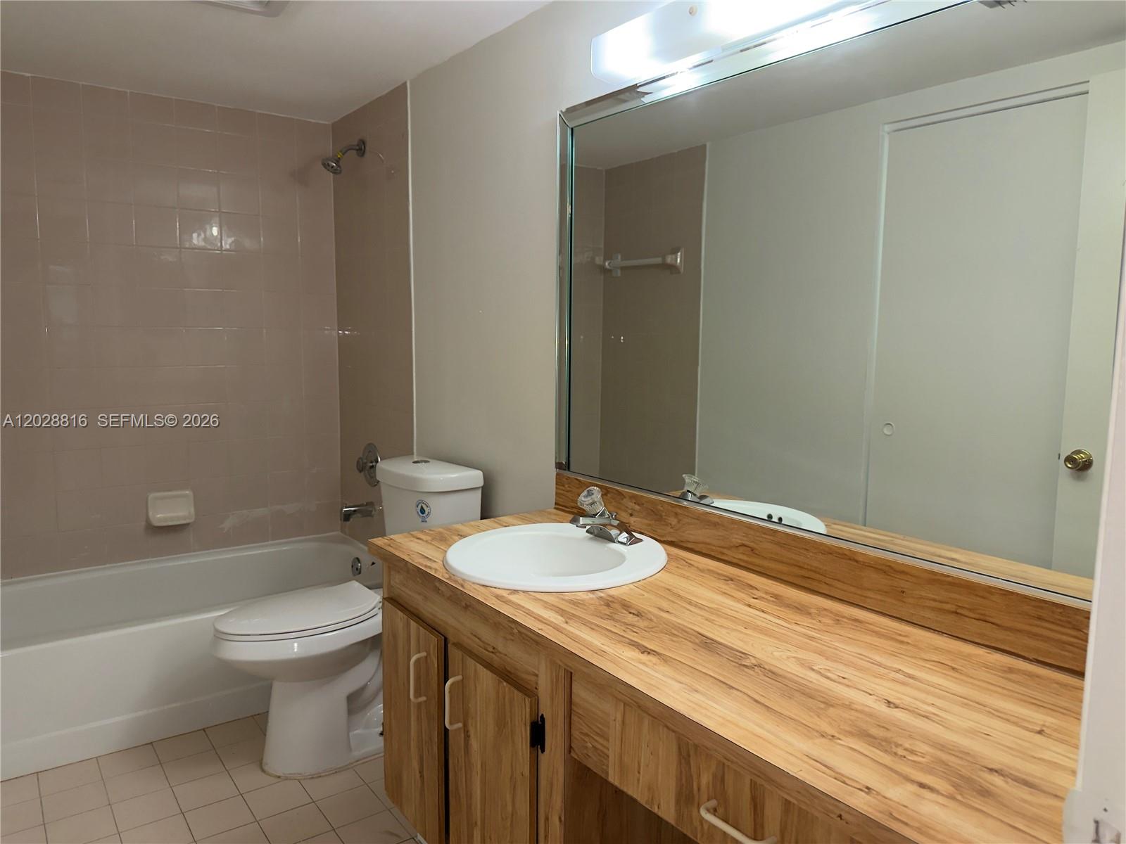 10441 Mahogany Key Circle 106 Property Photo 14
