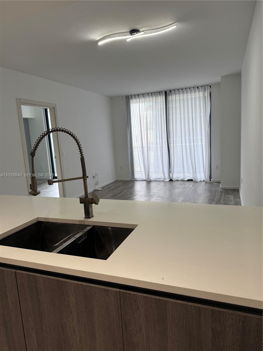 801 S Miami Avenue 1808 Property Photo 11