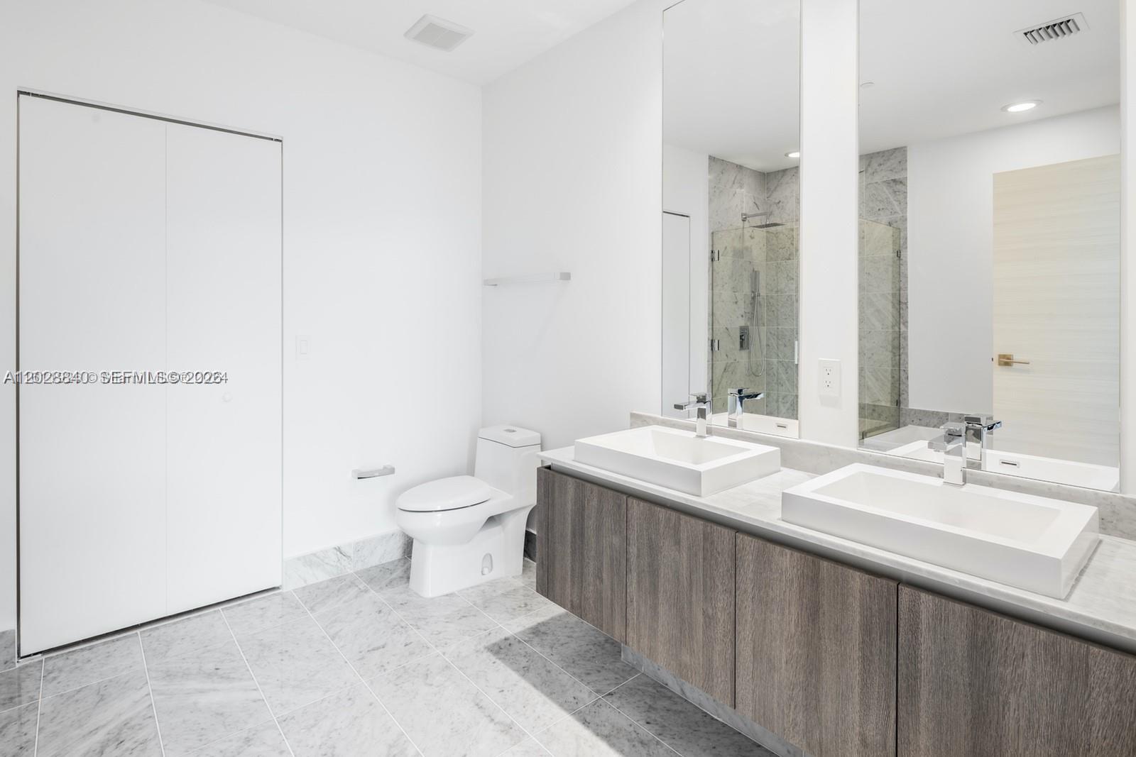 801 S Miami Avenue 1808 Property Photo 25