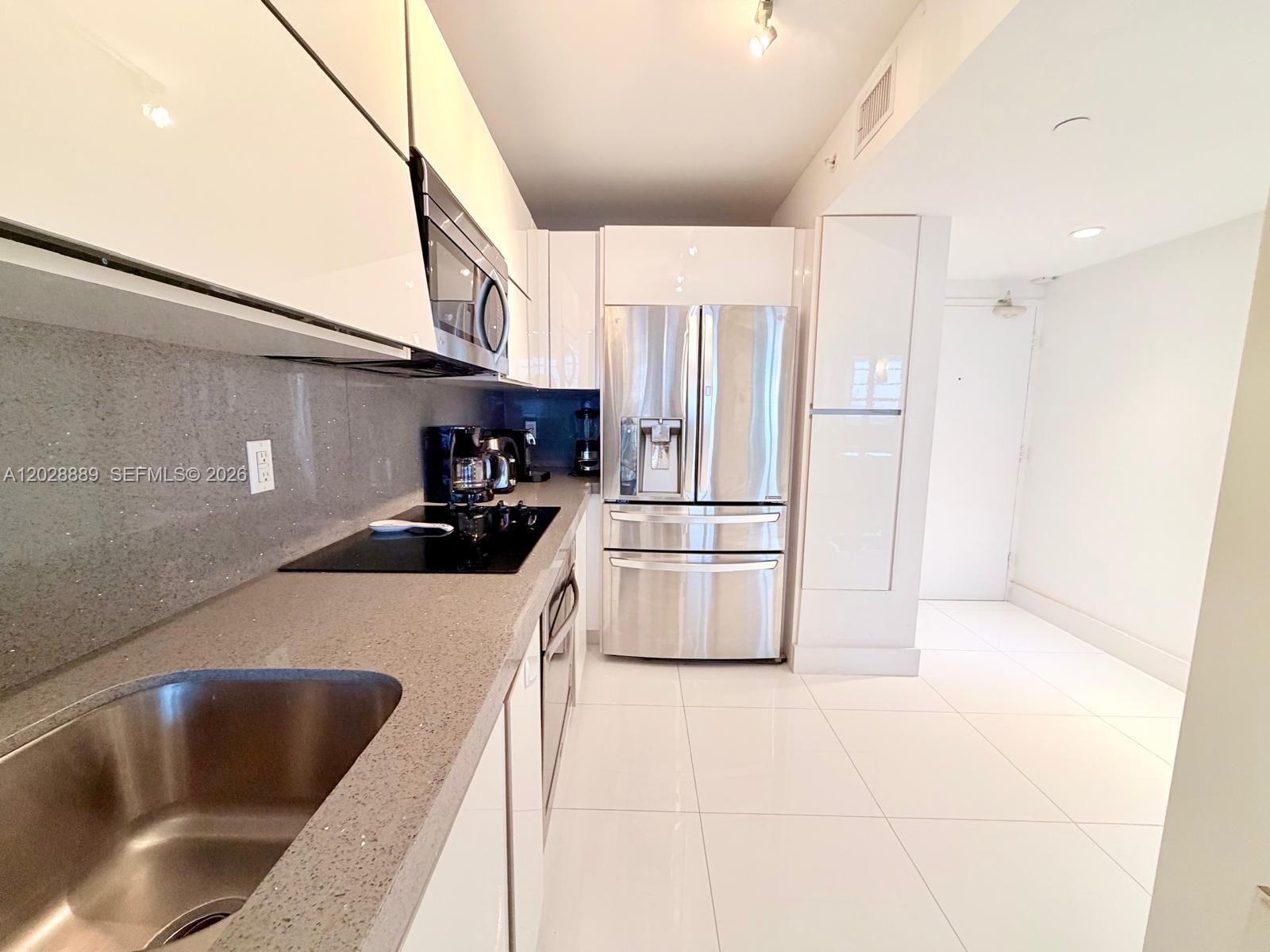 100 Lincoln Road 1504 Property Photo 4