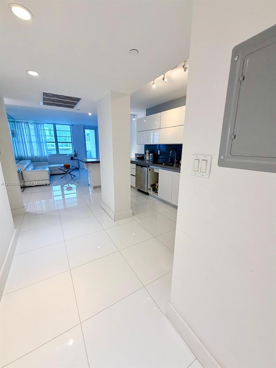100 Lincoln Road 1504 Property Photo 14