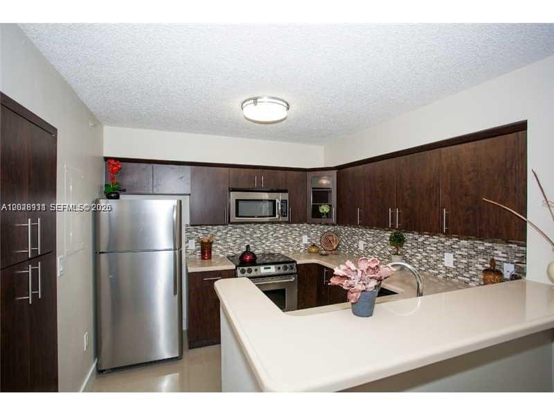 A12028931 Property Photo 6