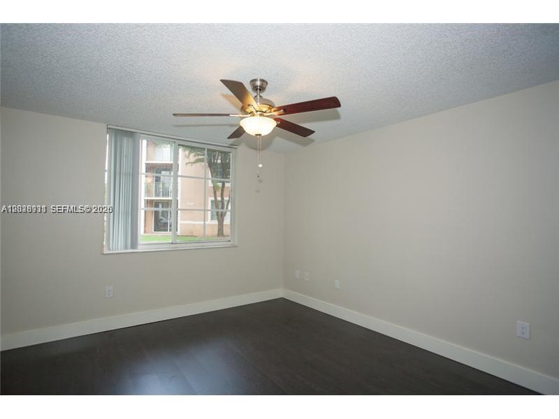 A12028931 Property Photo 11