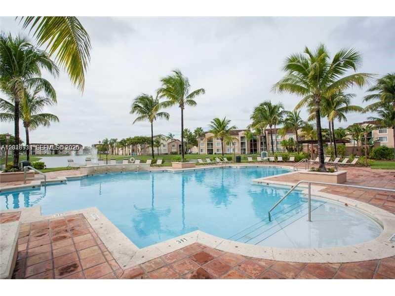 A12028931 Property Photo 23