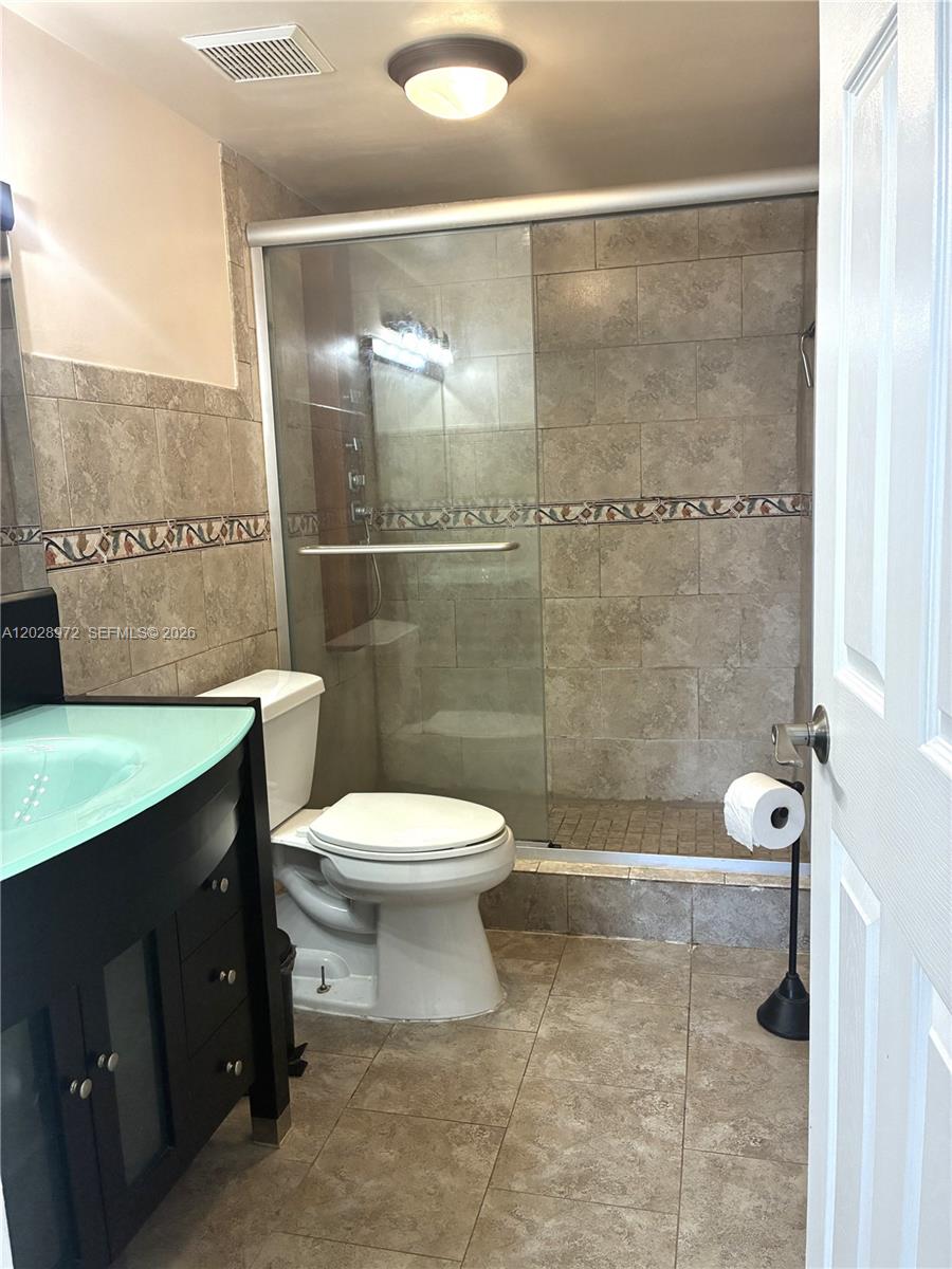 7451 Nw 16th Street 403 Property Photo 13